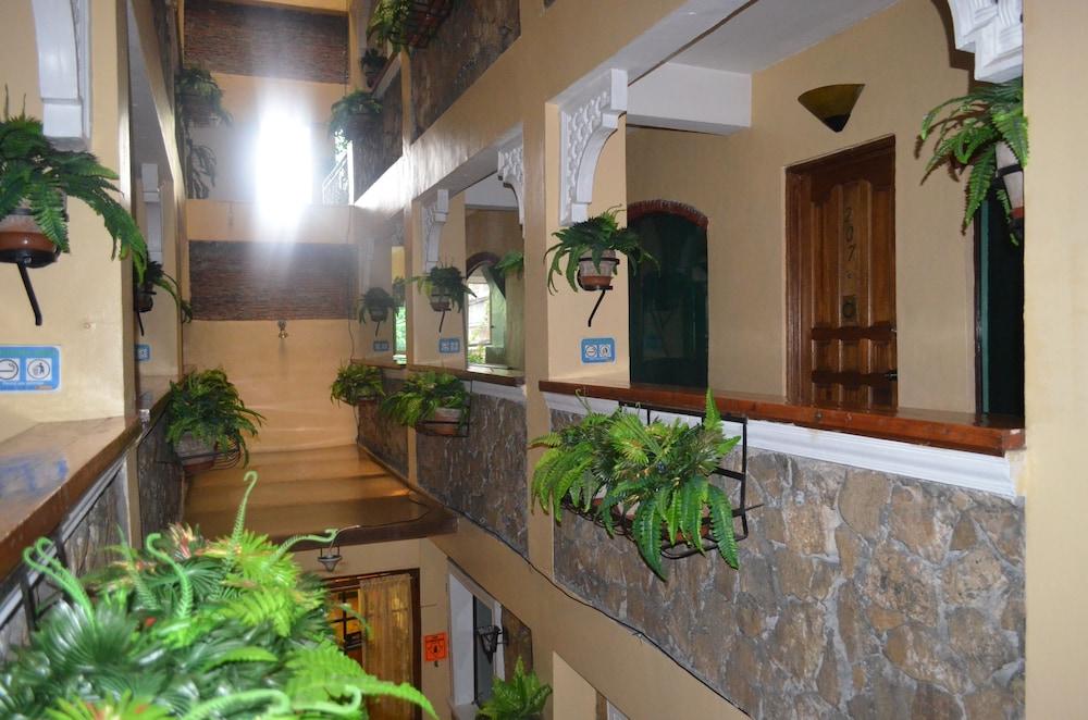 Saint Illian'S Inn Makati Makati City Buitenkant foto