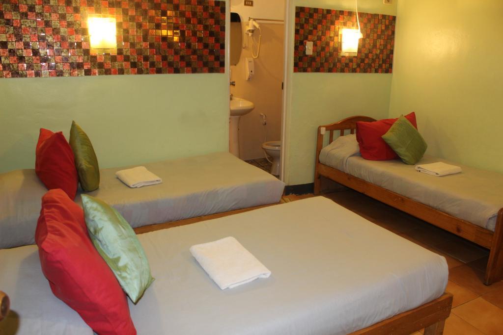 Saint Illian'S Inn Makati Makati City Buitenkant foto