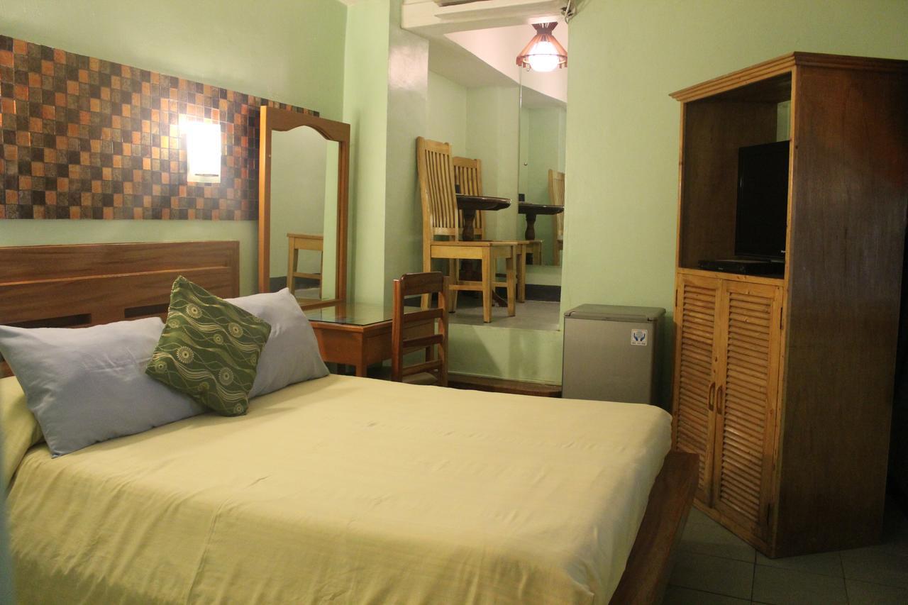 Saint Illian'S Inn Makati Makati City Buitenkant foto