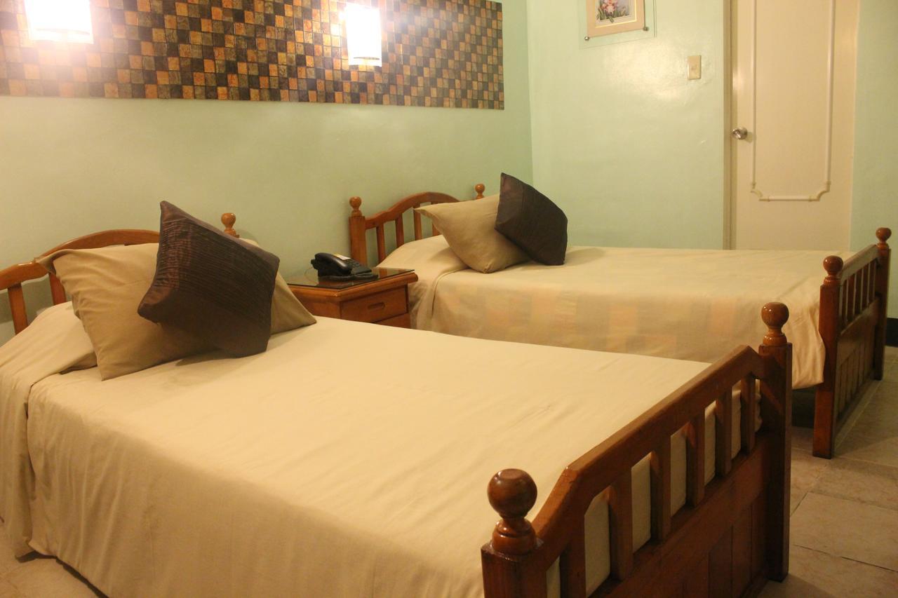 Saint Illian'S Inn Makati Makati City Buitenkant foto